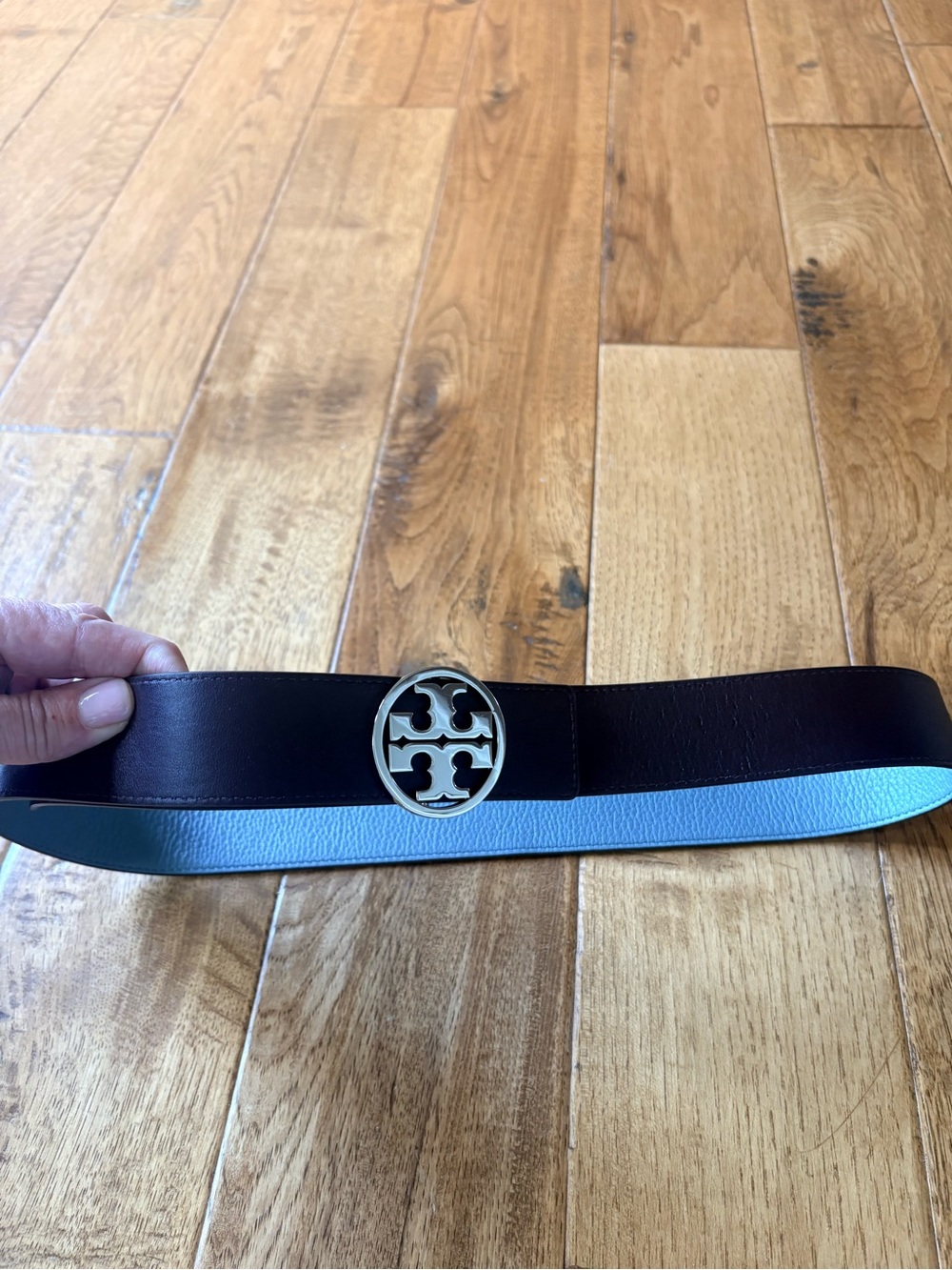 Tory Burch 1.5” Miller Smooth Leather Reversible Logo Belt